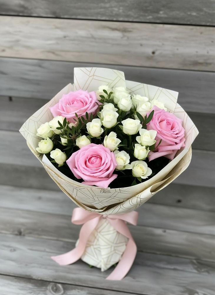 Букет цветов из: Розы в Холме