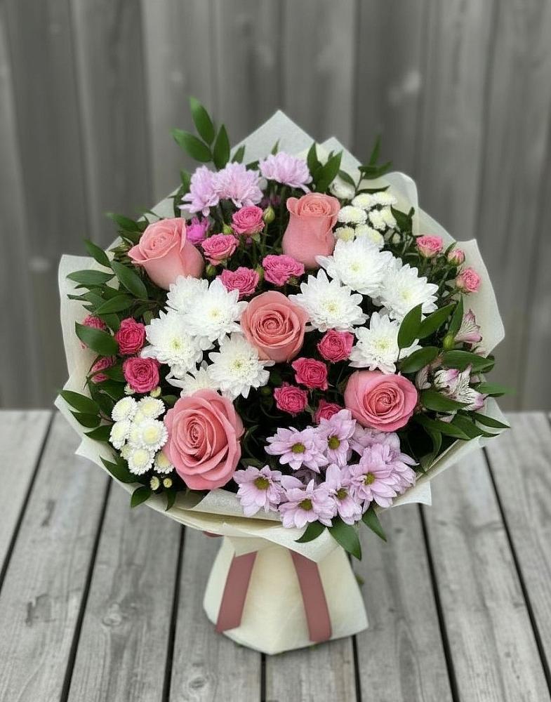 Букет цветов из: Альстромерии, Гвоздики, Розы и Хризантемы в Холме