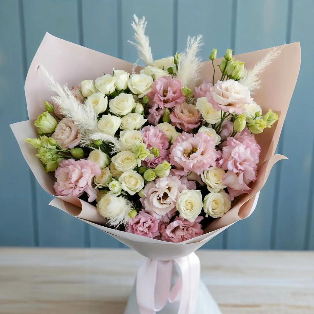 Букет цветов из: Альстромерии и Розы в Холме