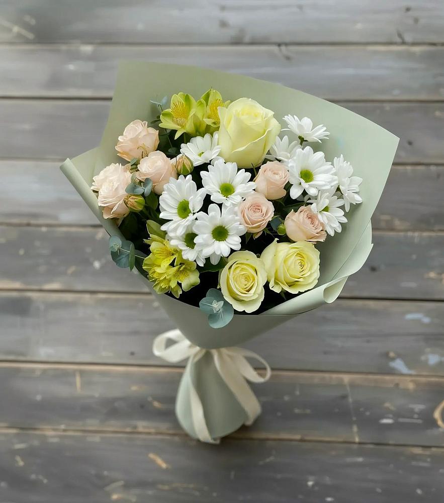 Букет цветов из: Альстромерии, Розы и Хризантемы в Холме