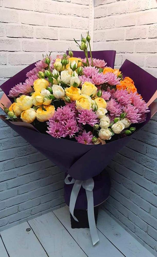 Букет цветов из: Хризантемы и Розы в Холме