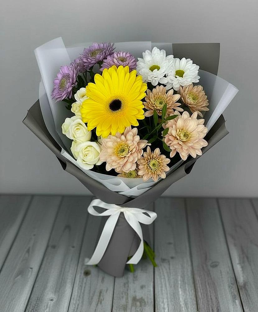 Букет цветов из: Розы, Герберы и Хризантемы в Холме