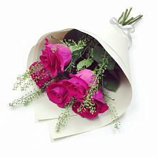 Букет цветов из:  Розы в Холме