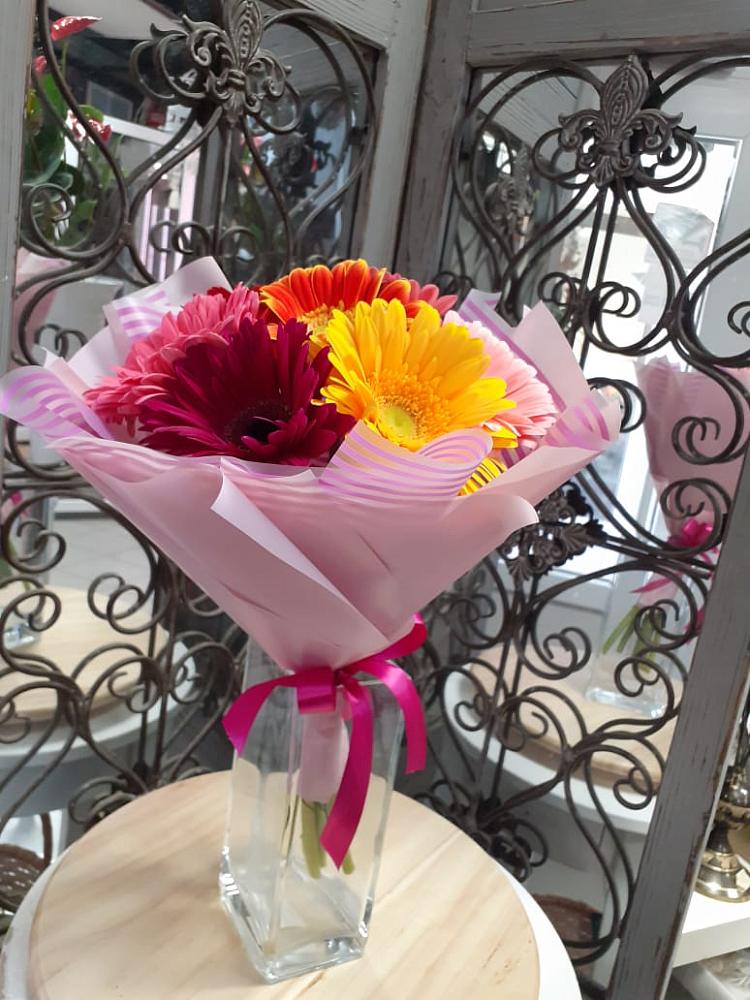 Букет цветов из: Герберы в Холме