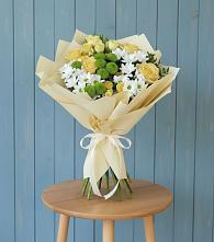 Букет цветов из:  Хризантемы и Розы в Холме