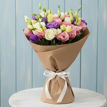 Букет цветов из:  Лизиантусы в Холме