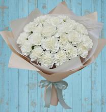 Букет цветов из:  Гвоздики в Холме