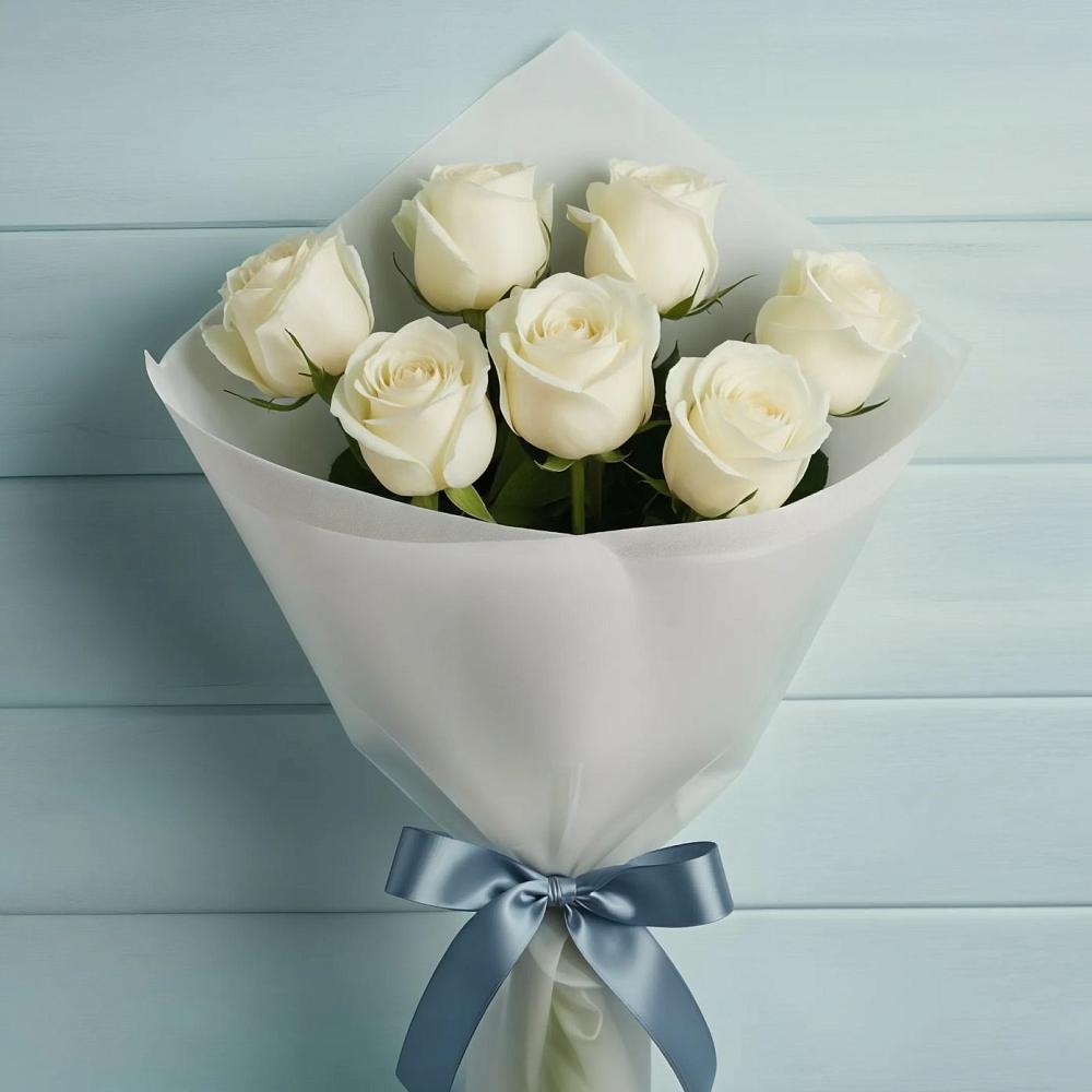 Букет 7 Белых роз Эдлесс Лав в Холме