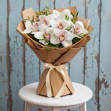 Букет цветов из:  Орхидеи и Розы в Холме